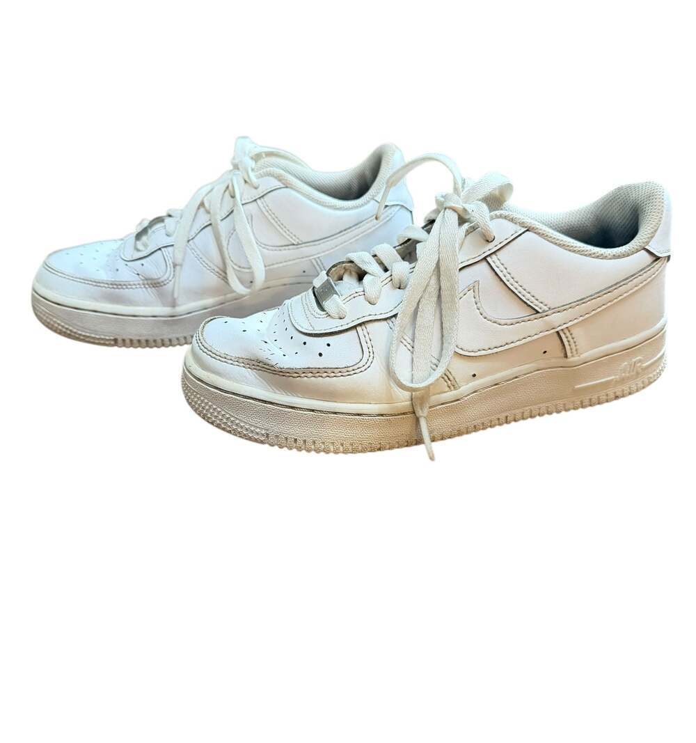 Nike Air Force 1 Low Triple White Men’s Leather Sneakers Size 8–8.5